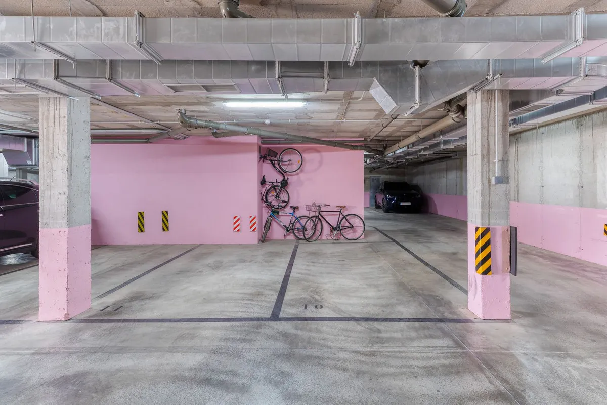 5876e390-02e0-4bbf-8775-a60e2338612f