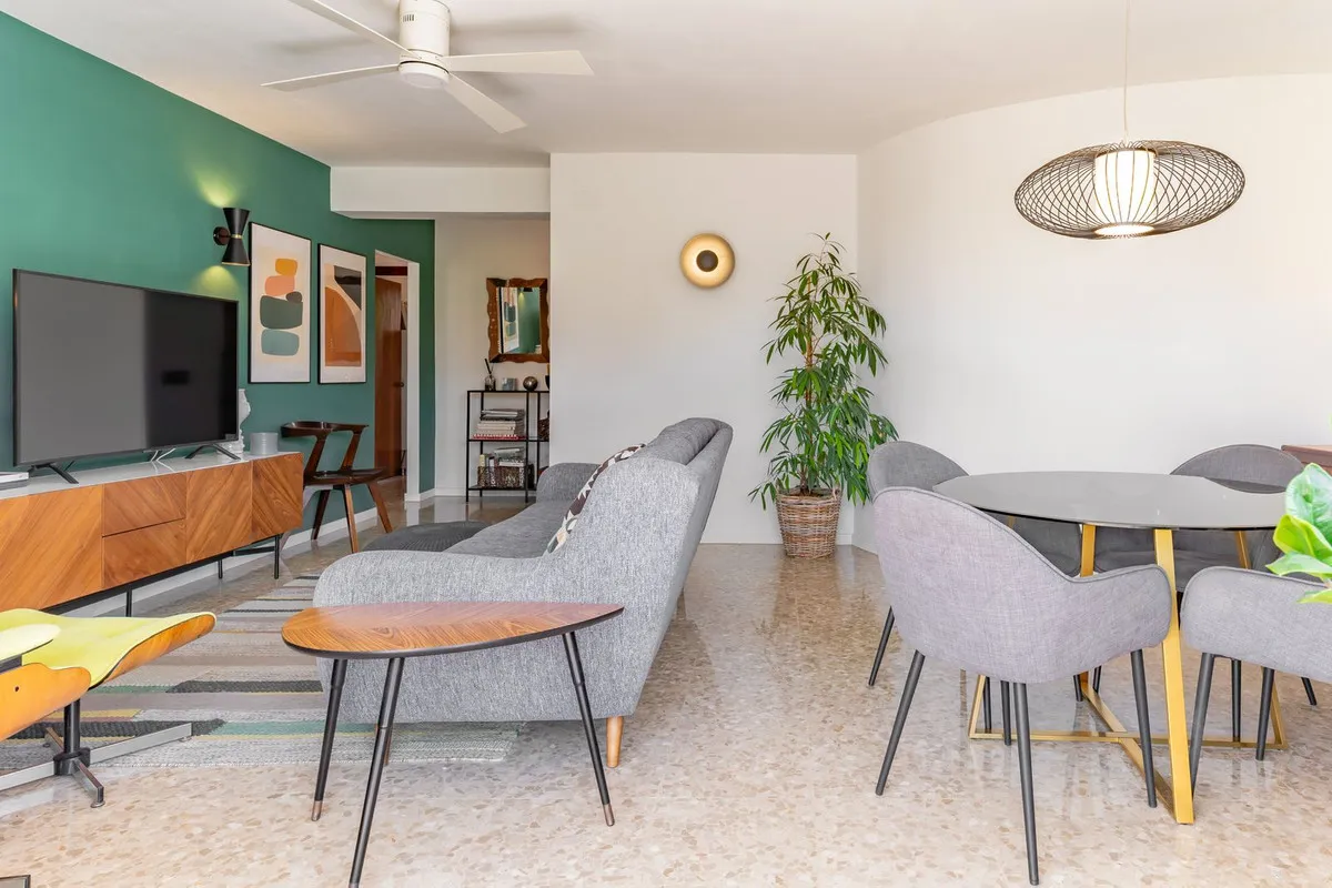 62362494-f845-496a-a99a-72231c520414