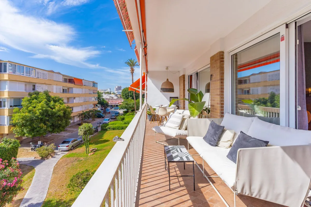 95c3f26e-90f1-41b8-be97-cd99f310b3d7