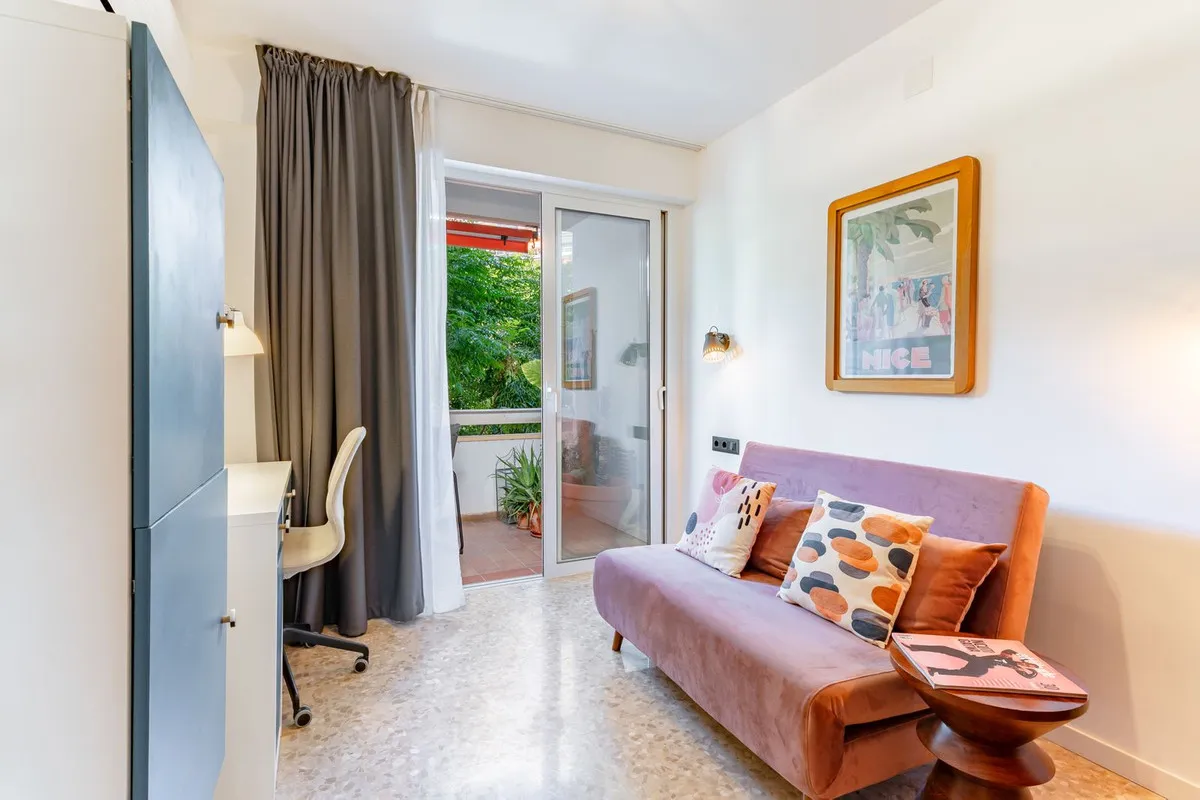 d2b1009e-9d43-4682-bcf5-e3c0c72336ec