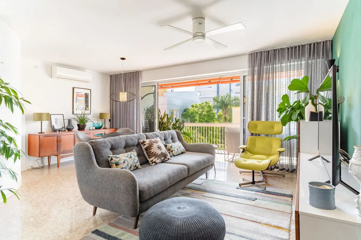 f42f6b44-1f31-4c45-bace-921c7c4d67ef