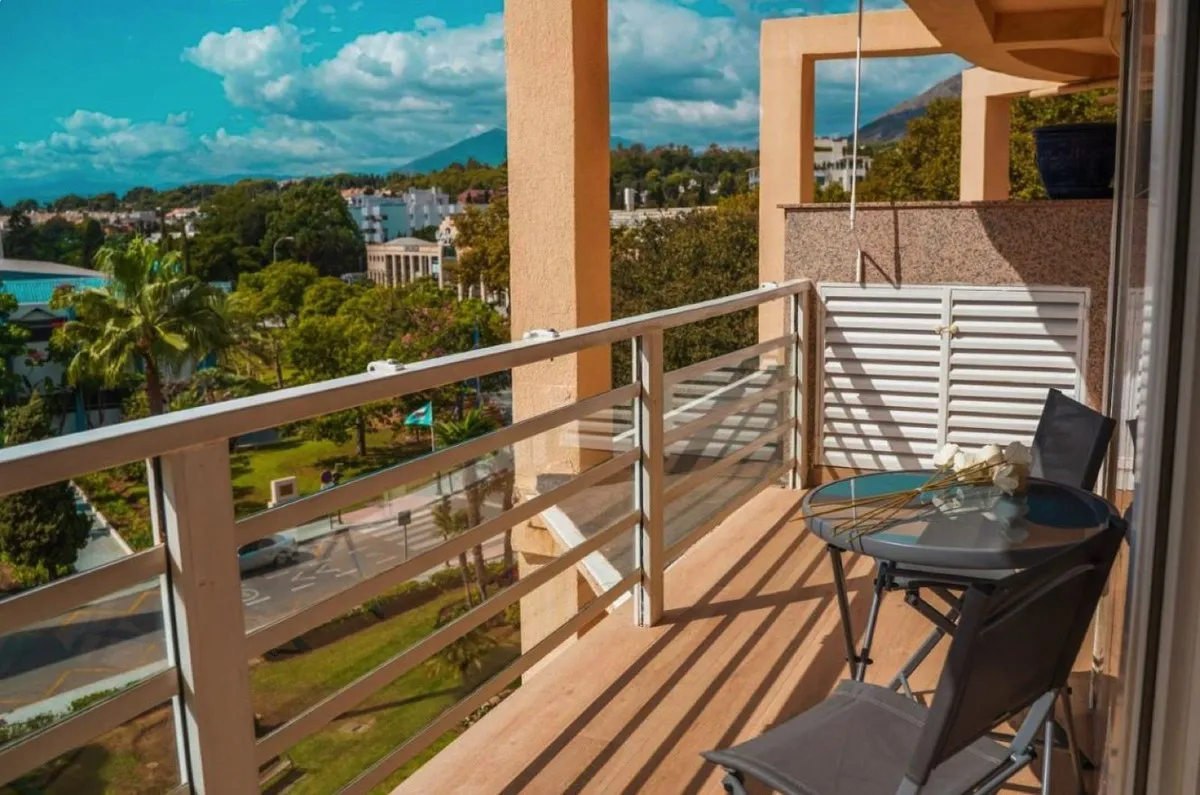 54167477-4914-4591-8ca7-39ebd76af3c5