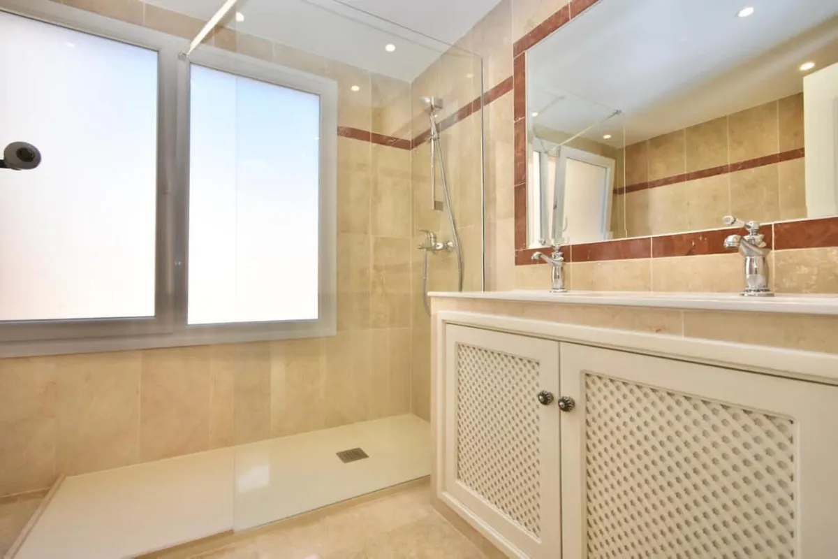 e376b55b-ca9b-4f41-a03f-13cf7b139b8a