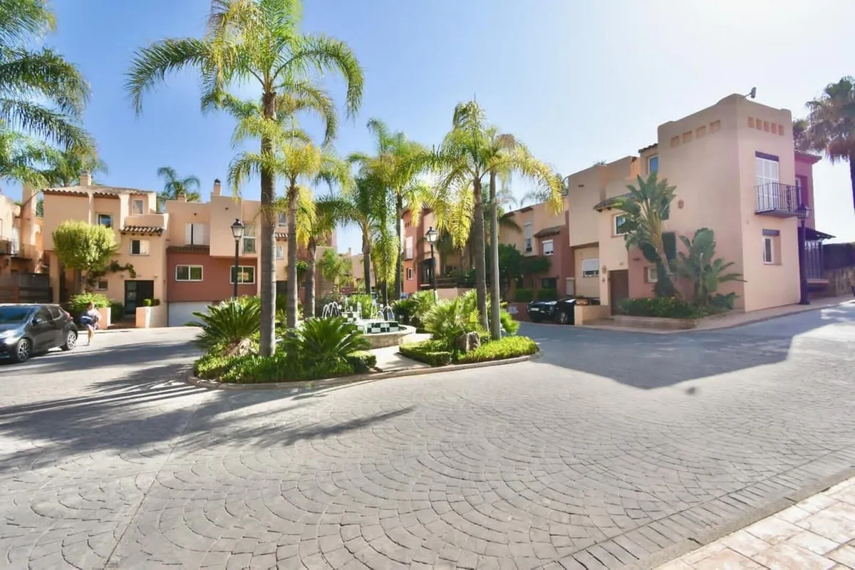 f0779e61-ef89-4ff3-8d1a-eb5371626838