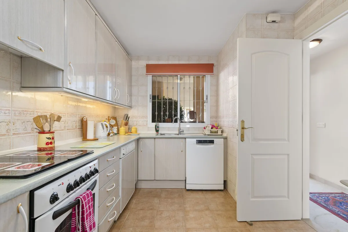 09a182b9-ffa6-4d87-954a-c96acf7b68c3