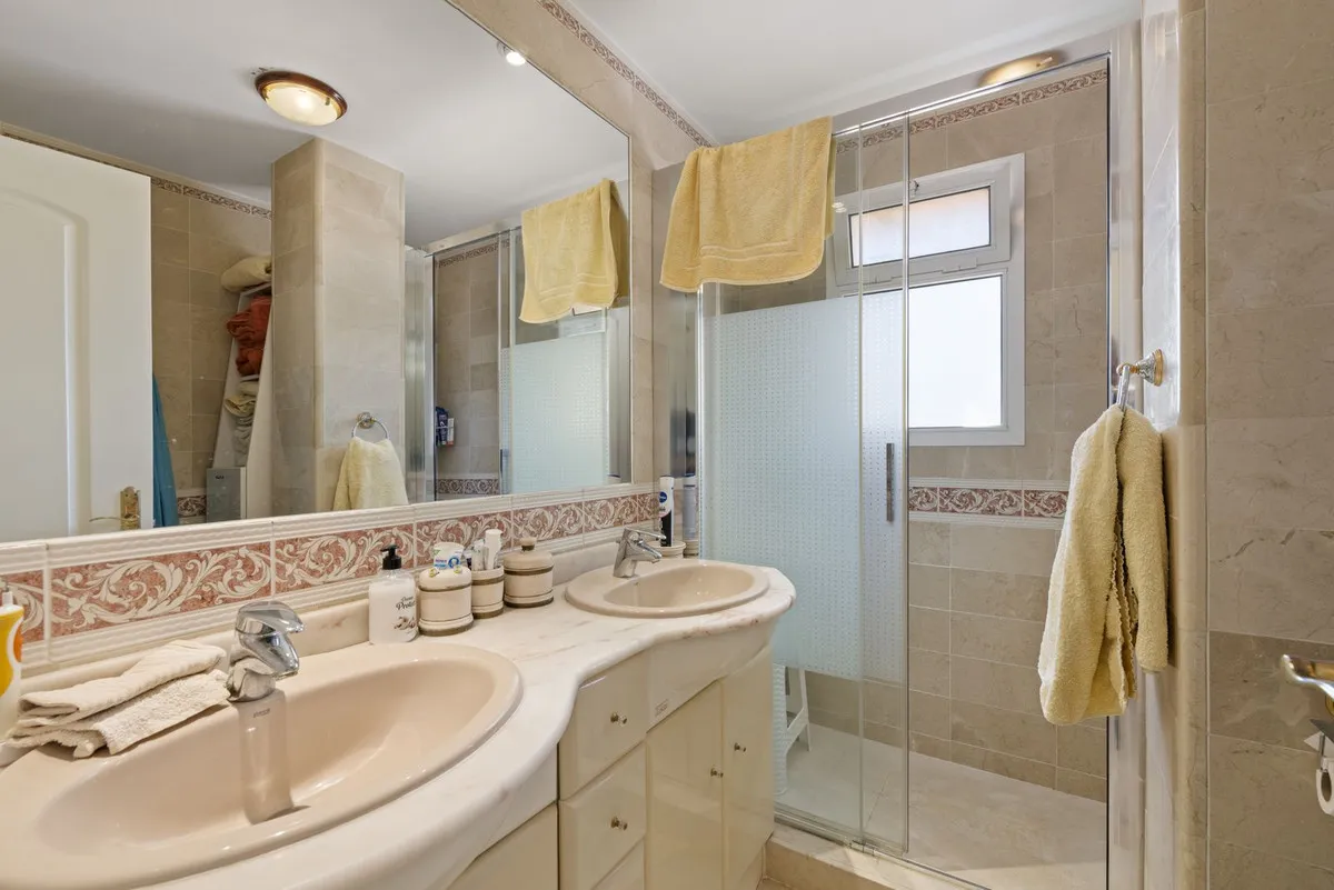 5e7929f4-0de4-45b9-80e0-5ecfb218f254