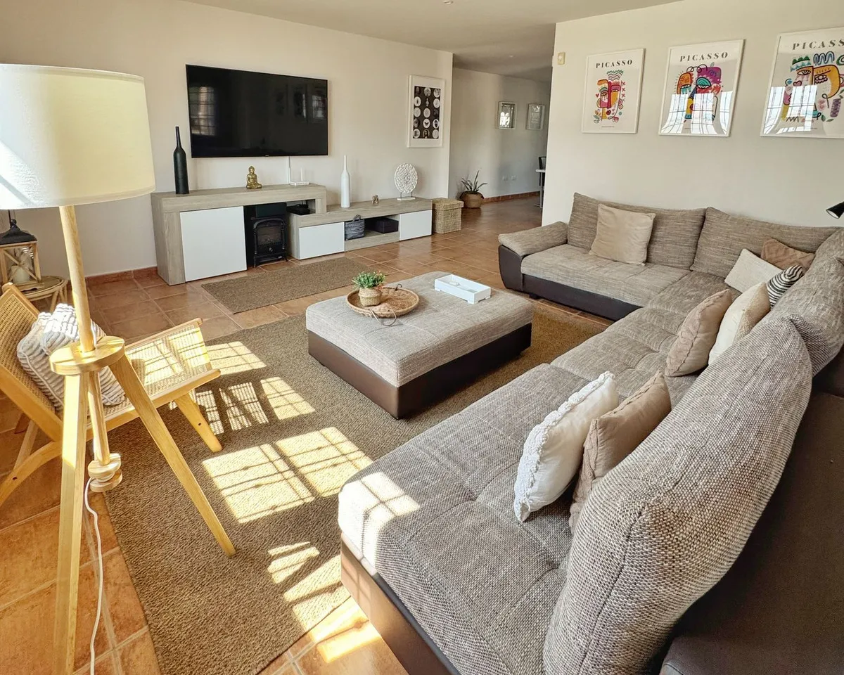 170a152c-b8de-497e-949d-2d06a1fa3155