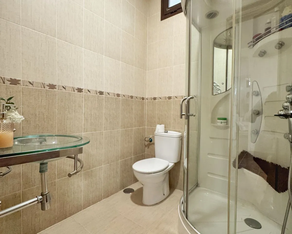 f276e01d-fc57-42b2-a7c6-40a7509dde08