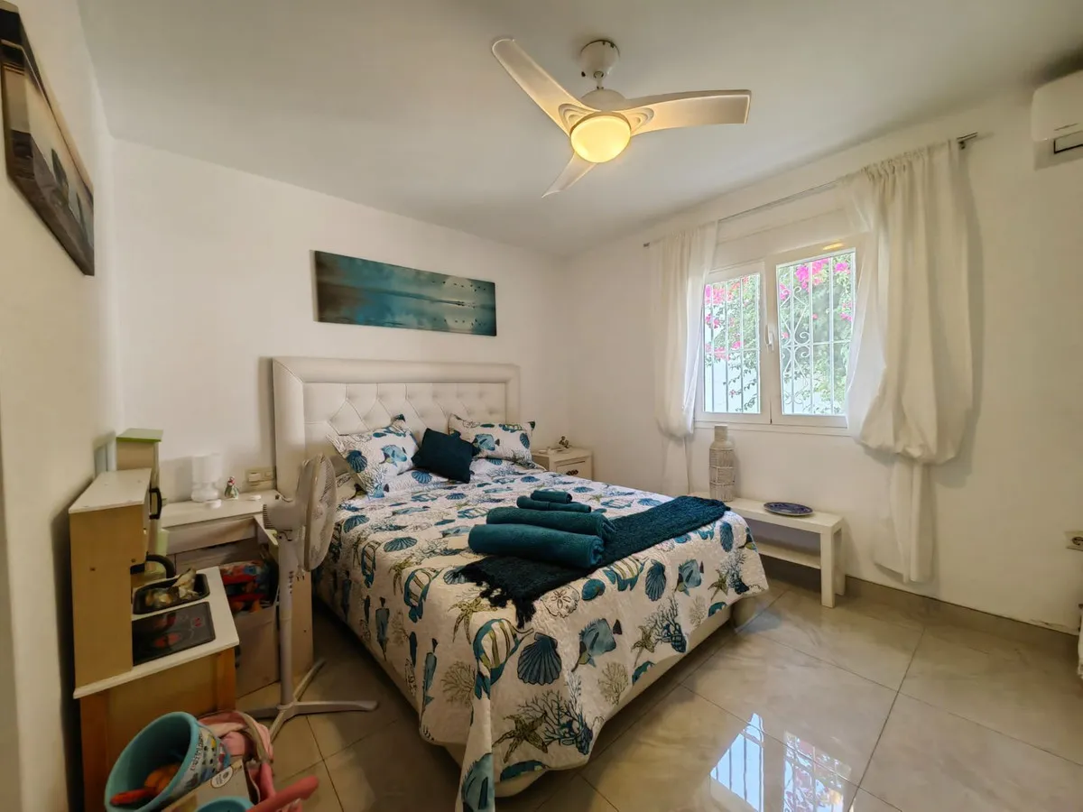 69387848-957a-4541-a8ef-991b571aafc1