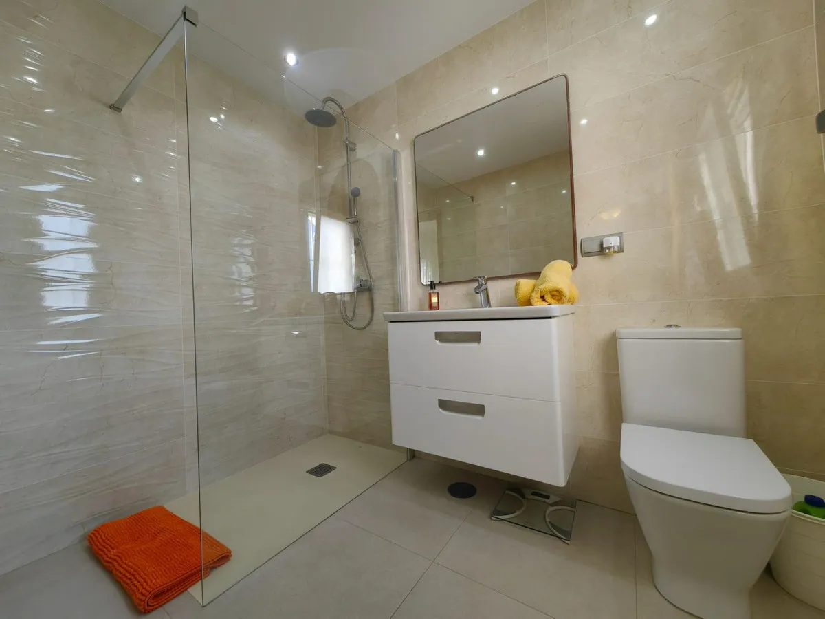 6db11eea-a426-471c-8b62-884ab9f961e8