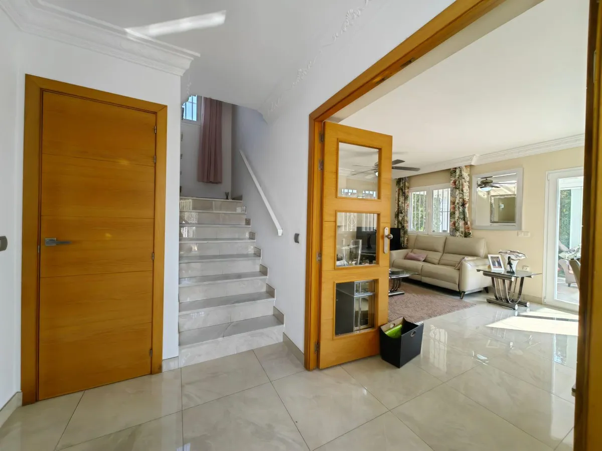 84c32384-4aaf-4ecb-8143-ddbc8a76c87a