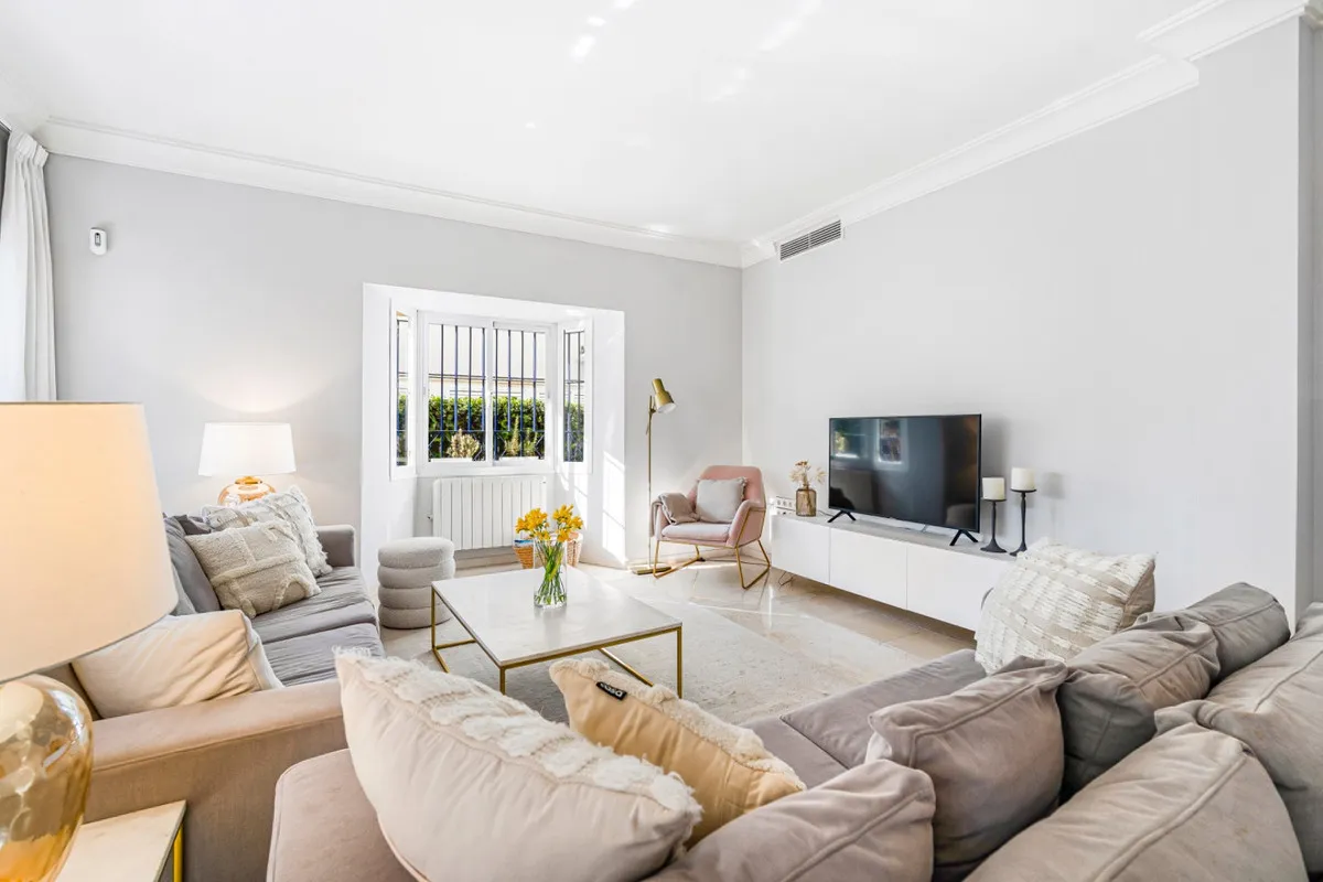 b038d2e9-1115-4eeb-bd63-f88ac0a683ed