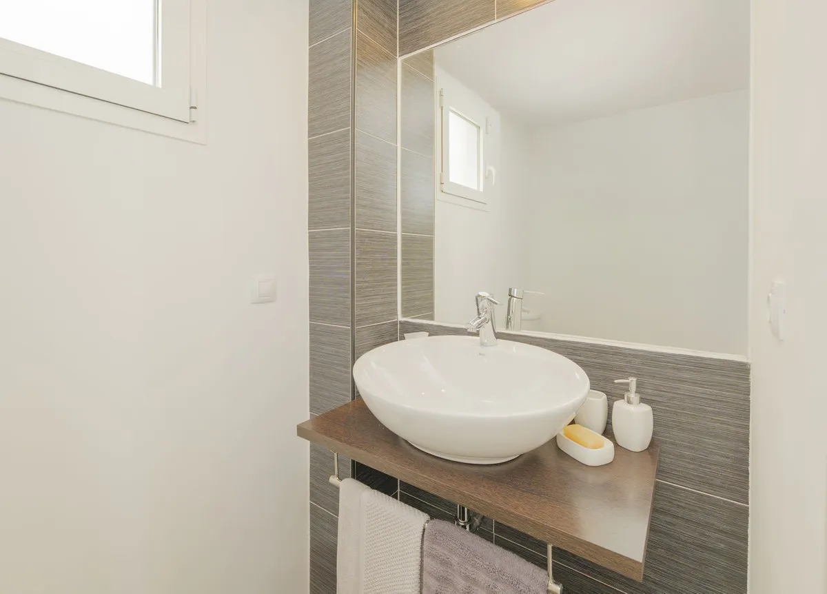 4d4801ff-7782-42b9-8445-e73d90131fcc