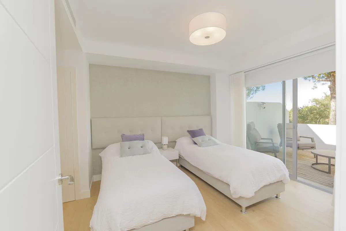 6daab6c4-b17d-4ea6-af57-f352f2ec1d24