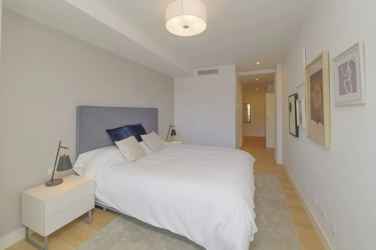 712235d3-b8aa-4353-904f-1d2f474510ca