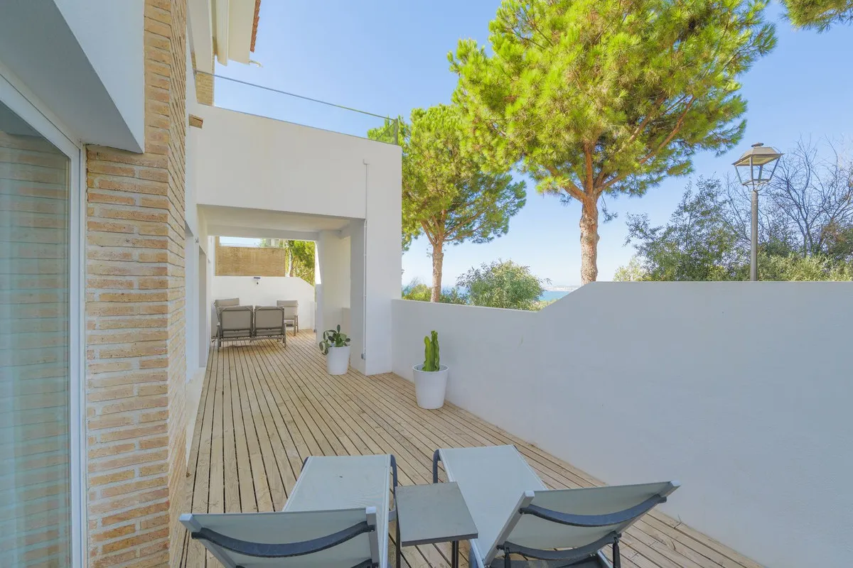 81af41cc-d5a5-418a-954b-296f3a8b1613