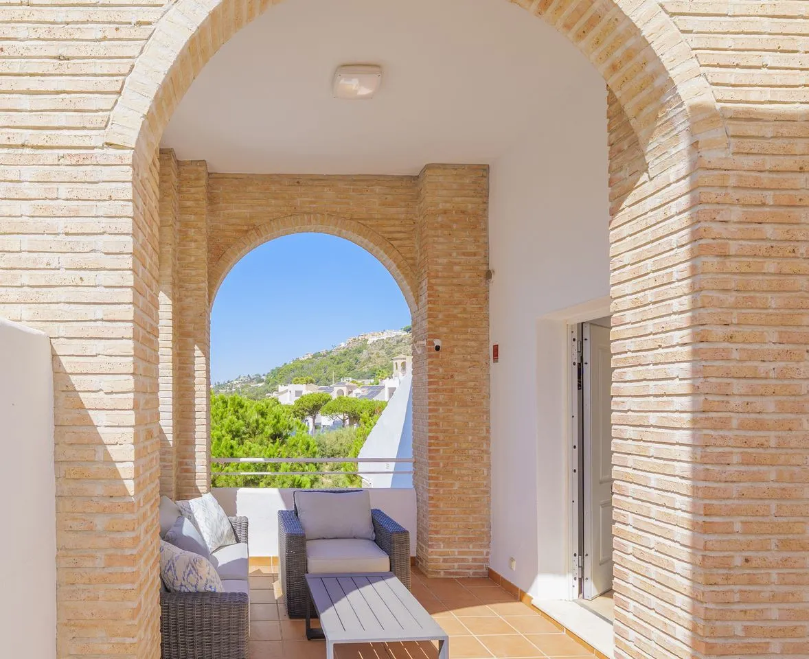 dcd0a5e8-9cb5-448e-ac41-472dc4d43dc8