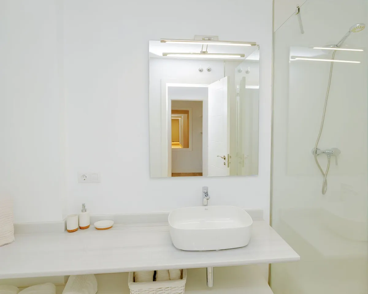 e809fd9e-32e6-4ce7-9c35-f5fcd8b8803c