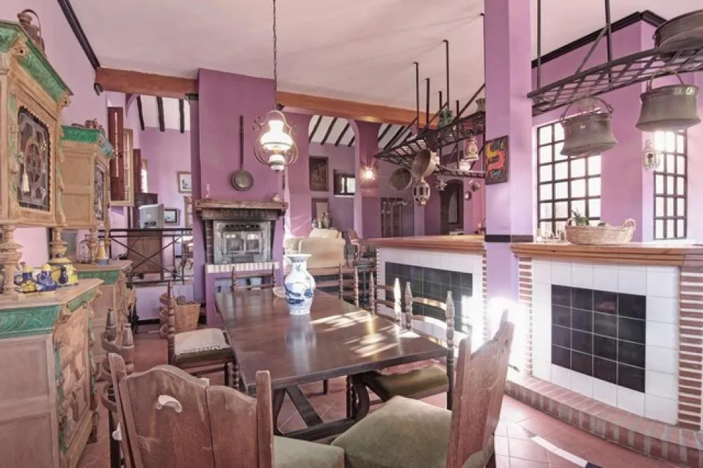 96b9a16f-4410-46b7-9dfc-73d87a5f3543