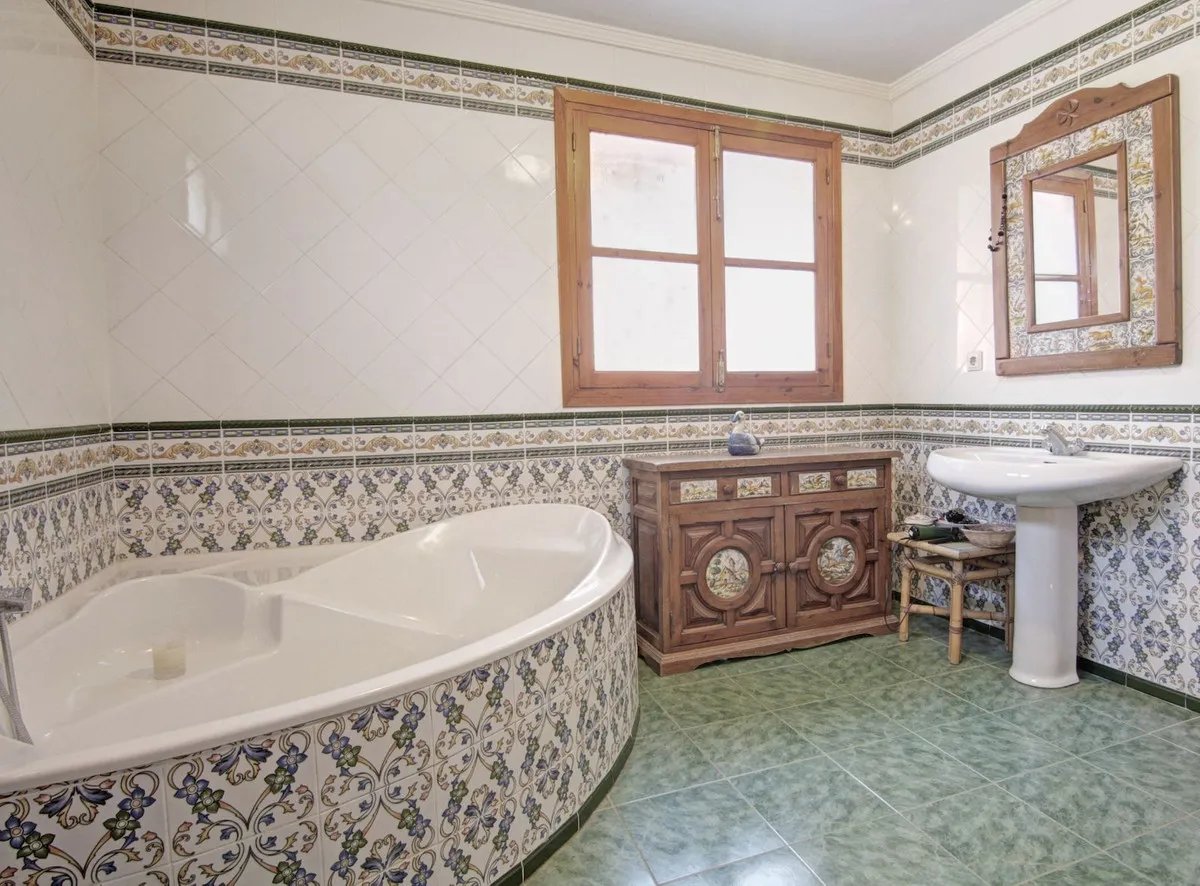 9e245a51-5802-45f9-93d3-20eff475315f