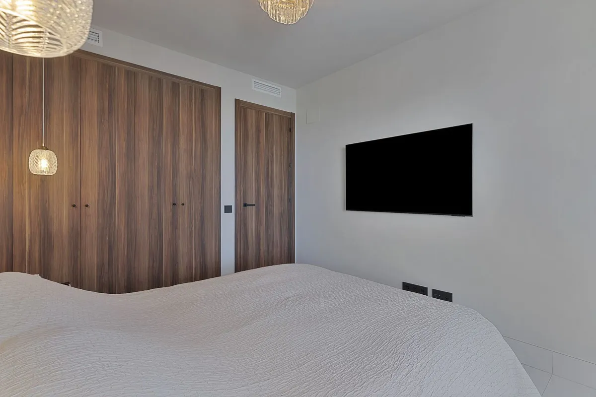 28fcaeef-2a1e-4fe5-9de2-cf12d43c1536