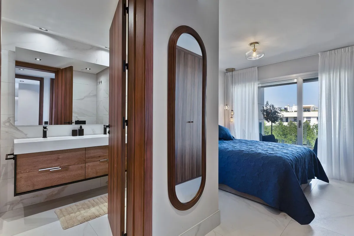 9073ae41-b27d-4f58-9983-f1f59a362376