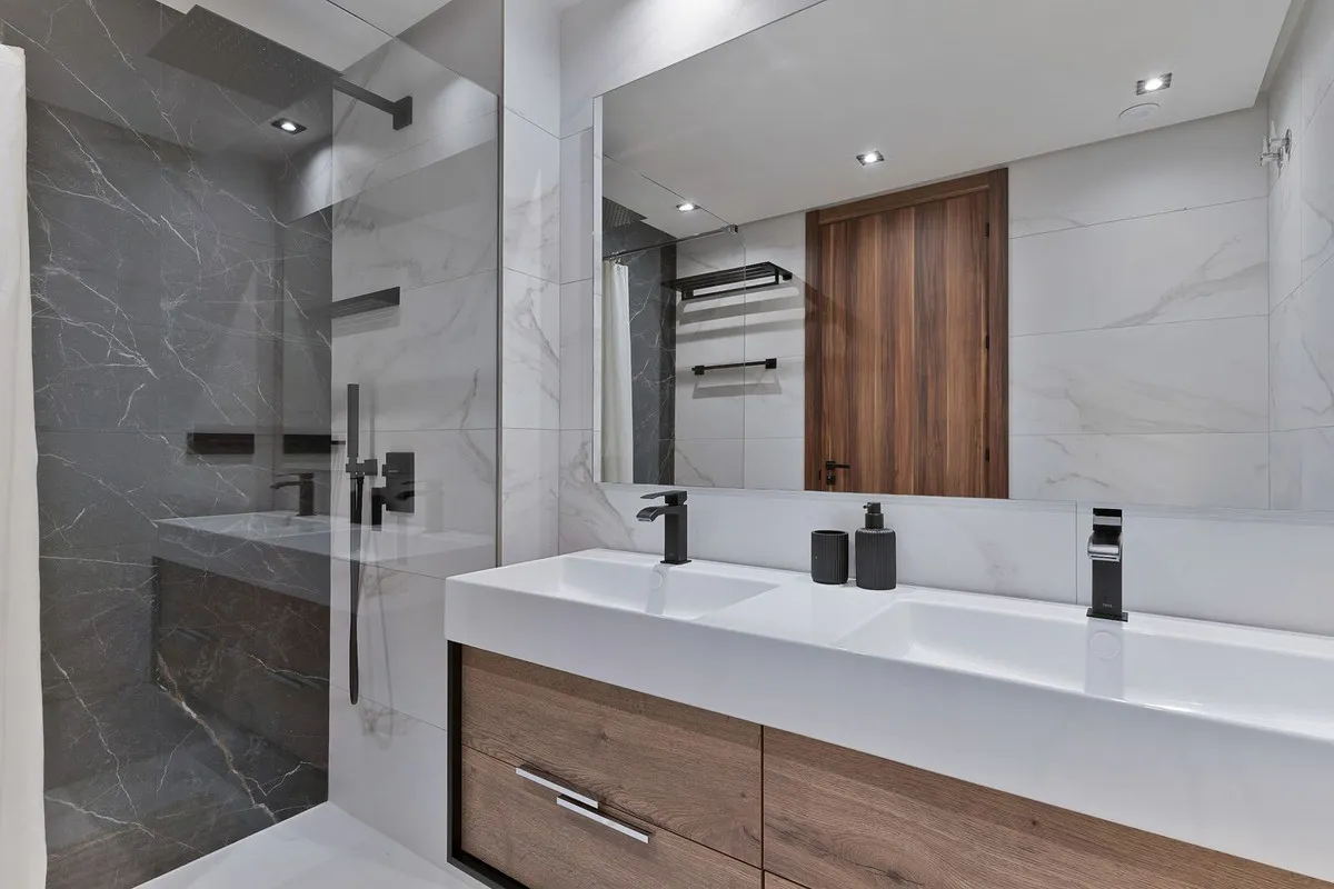 994adb7c-43ee-40cf-aa52-bb1cf1306b79