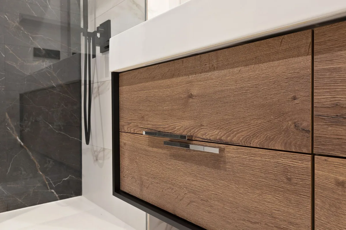 fbc5a1d8-1cd1-4260-84b7-1cc38bd57857