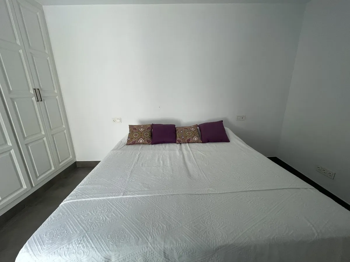 8a2dab4d-2b49-4104-8172-baae1d972587