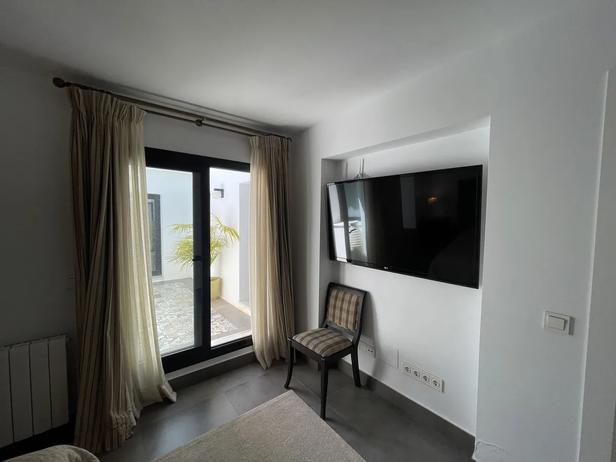 d2541d98-de17-4202-abbd-b6c8e2092d27