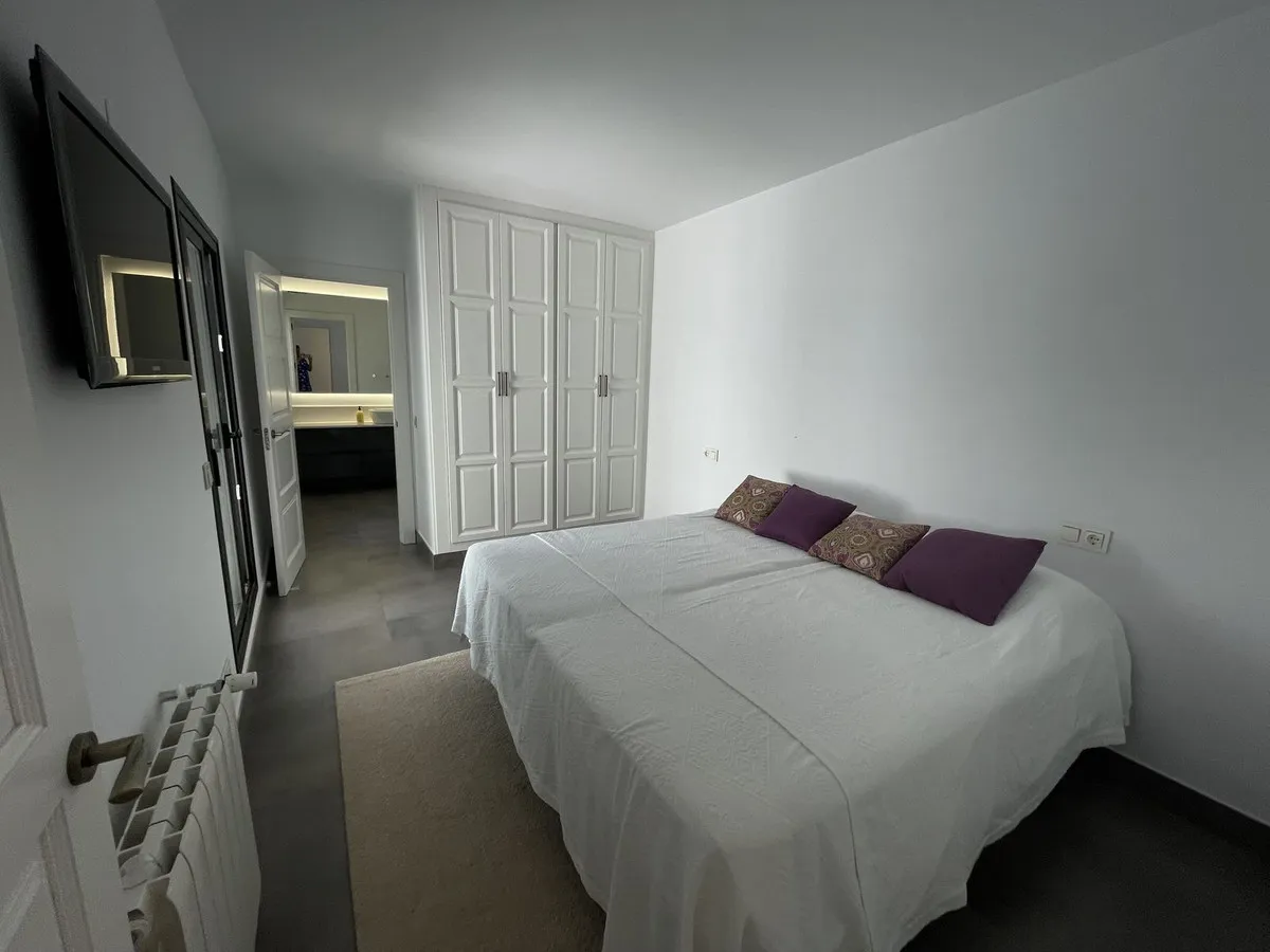 f1b00256-e848-4123-b48f-895035c1713c