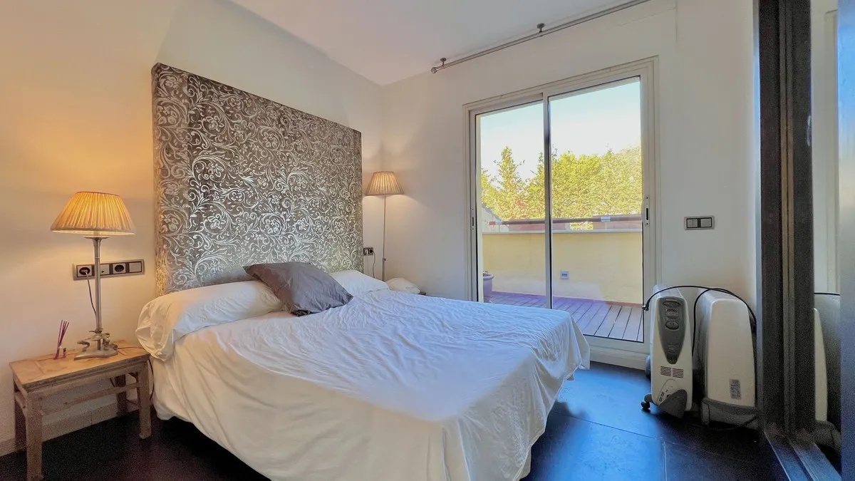 3261e455-e2f1-4b1d-bdc2-97b5ed30b59a