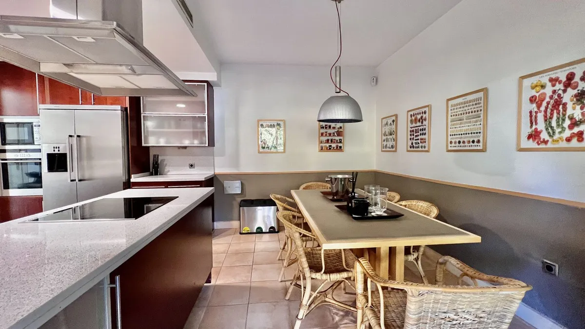 83d3b5a6-9941-4f37-952c-d3176f4f162c