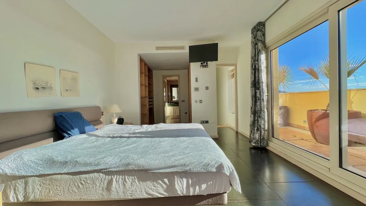 a0b841ed-b11f-4cbf-a5a9-3601e9a85bf9