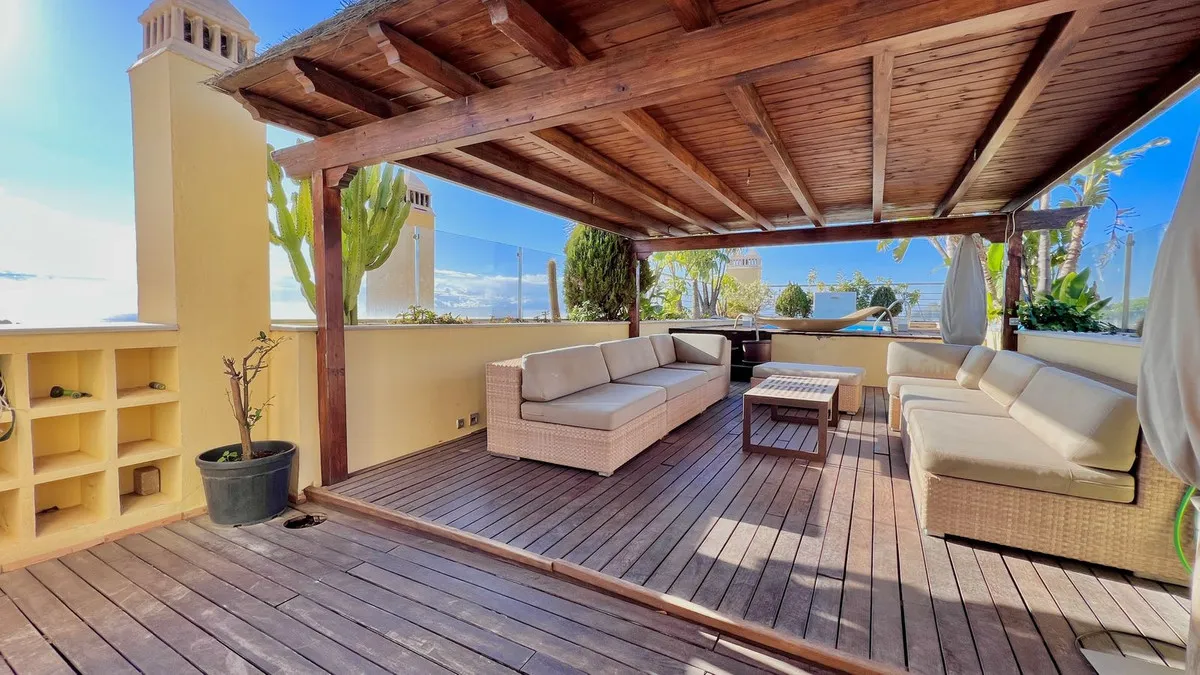 b65995e9-890a-48ae-b230-f953a14c5470