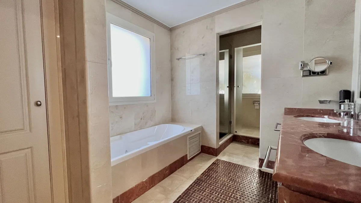 fc4f2f8e-1547-4d6a-81ea-50994f99dab7