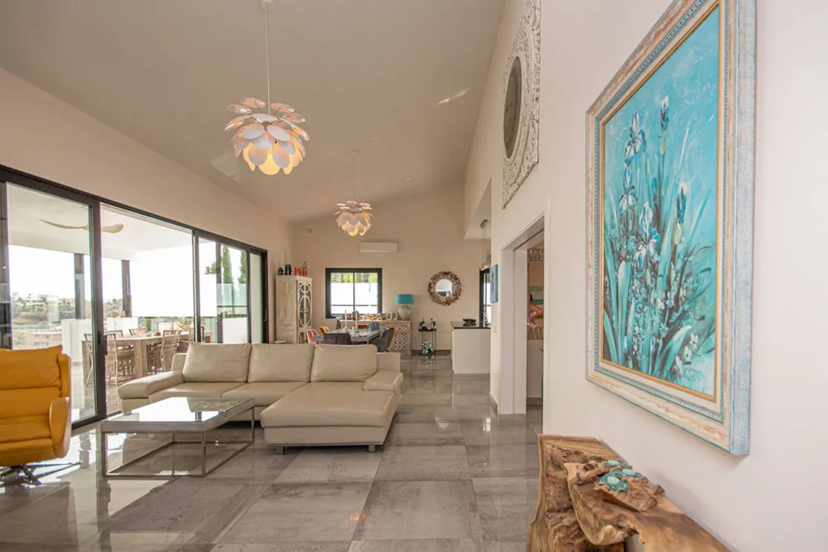 2adb4923-842c-47fe-b28f-adaae3669c25