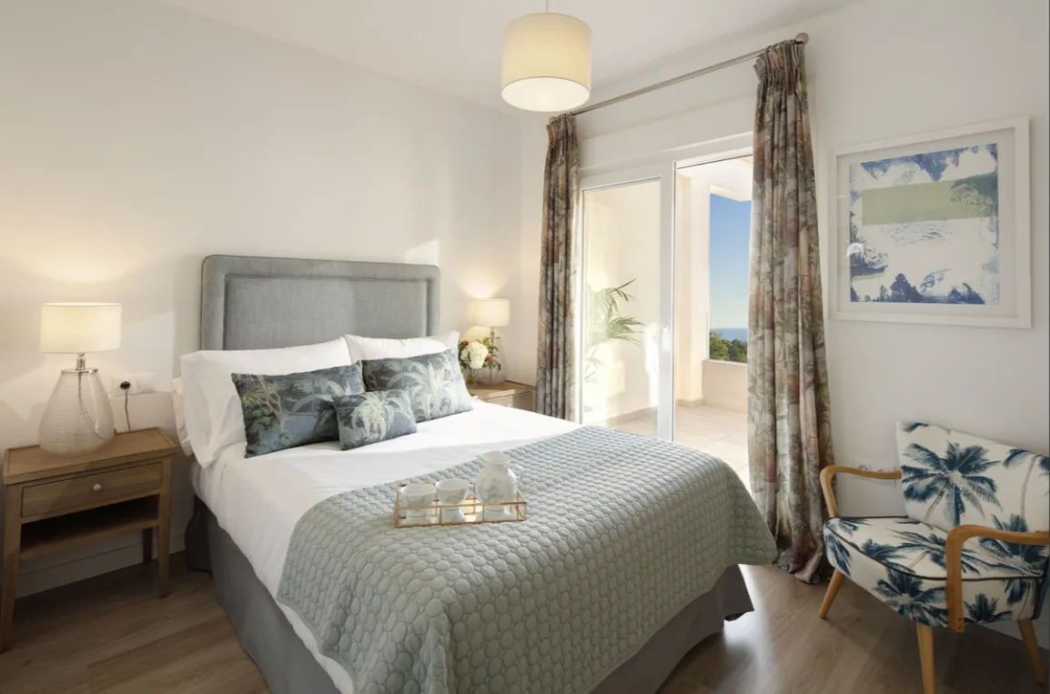 0346940b-82ef-4fe9-a858-0333c9d9b0a2