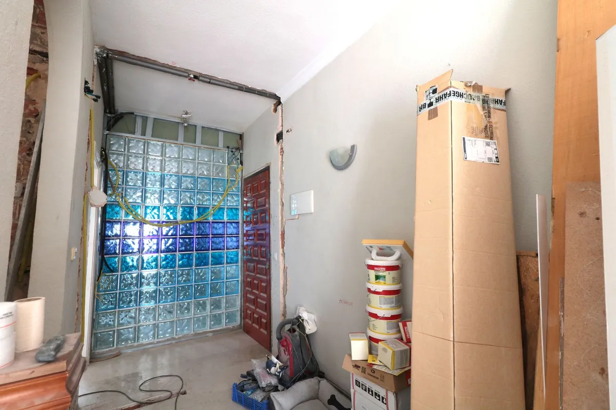 8c4633af-05e9-4df5-a777-2ee8cda04175