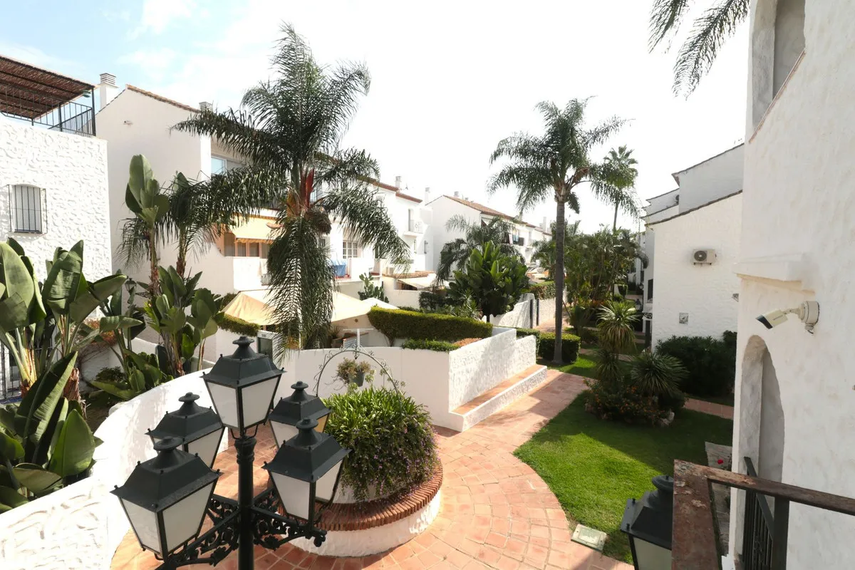 fd51c2b3-4a14-4689-8ab9-2a12bd315741