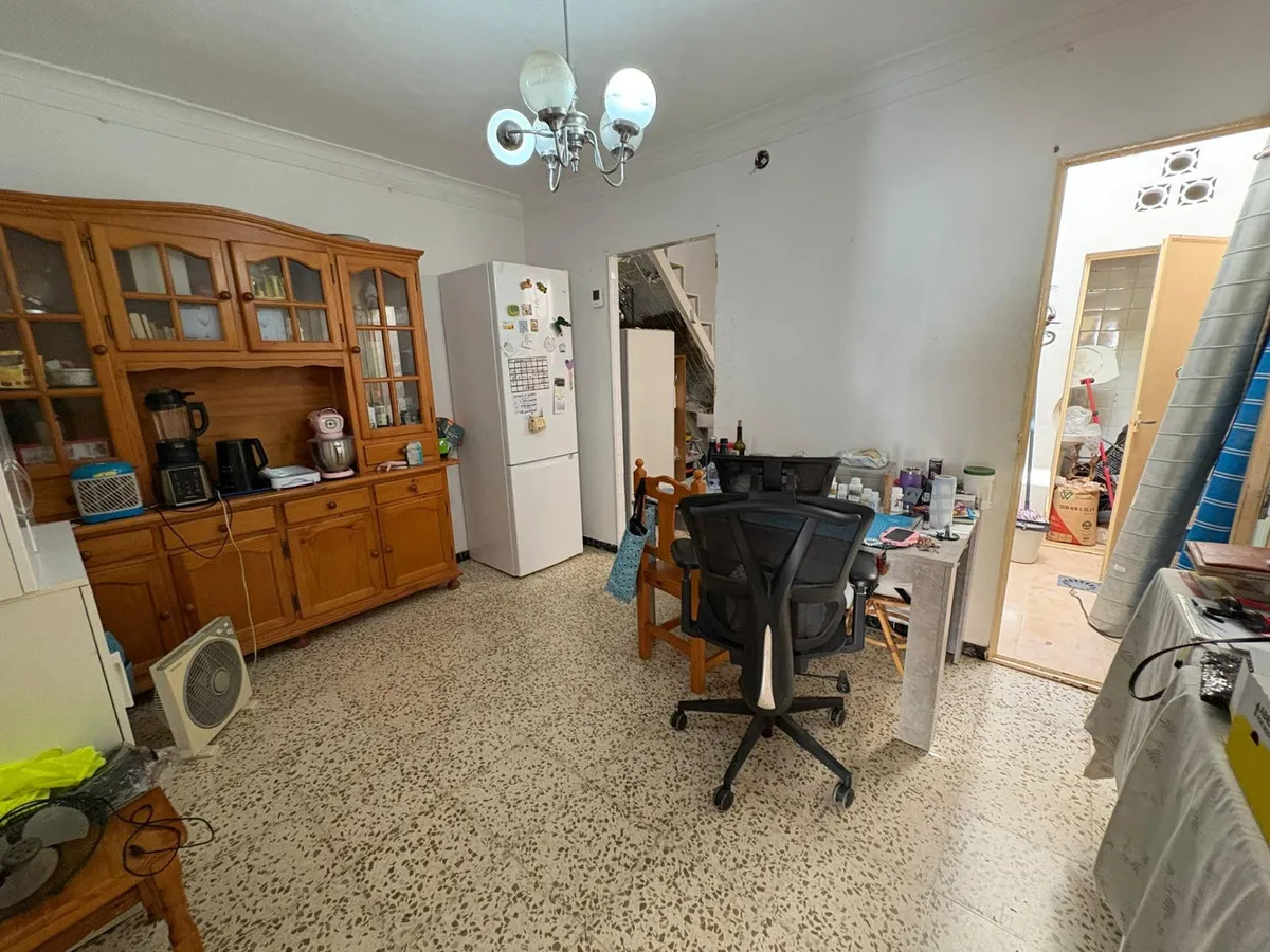 742e6fbf-c83e-45b6-b25c-6d437fe99cab