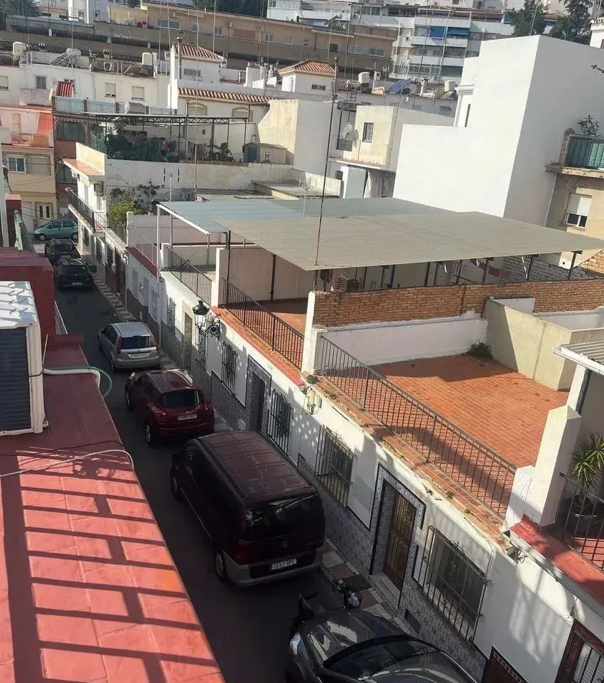 b5104b79-8c33-42e1-b0f7-a3135a1b2df3