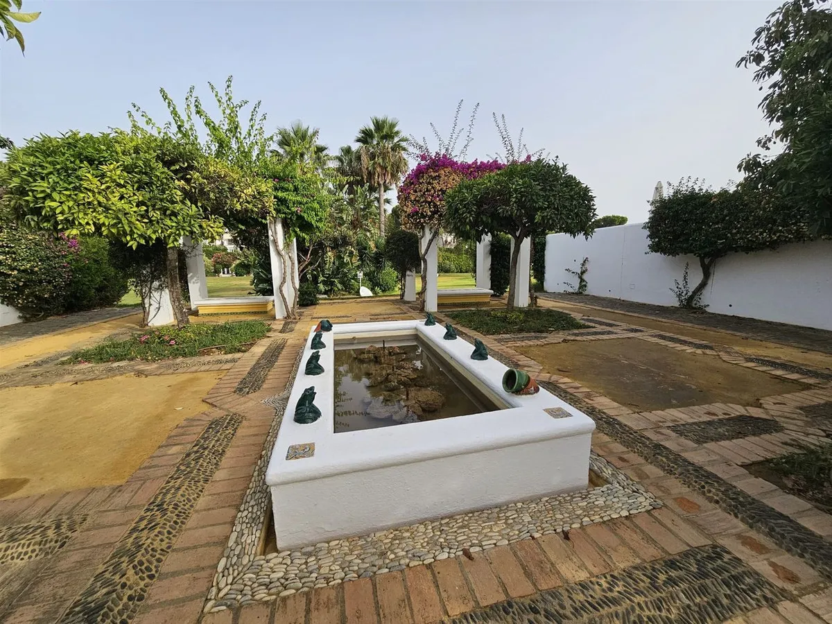 bc7cac6c-00d8-4020-9db8-f3a058f9e330