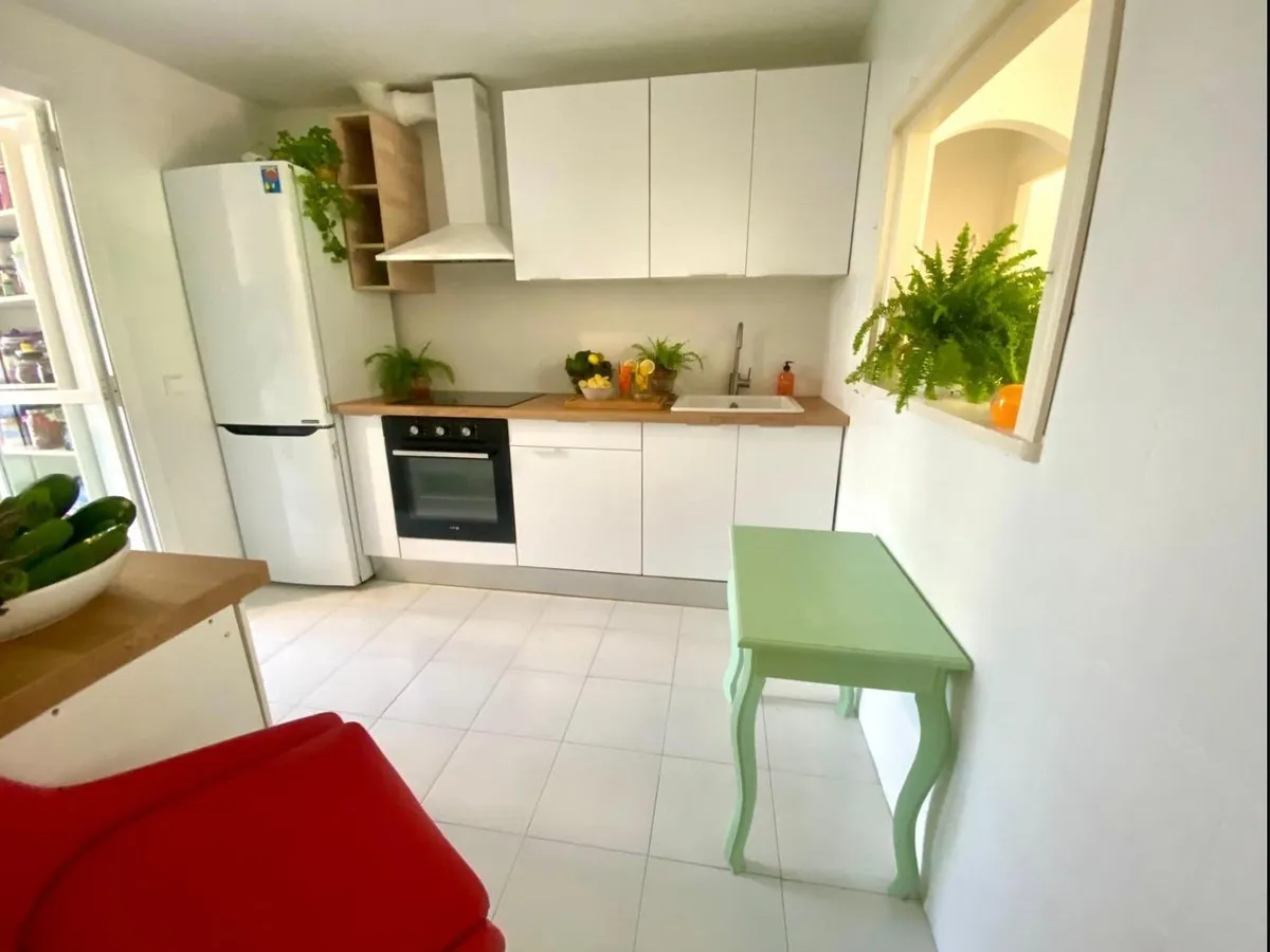 ec618d5b-5e9f-4da5-9cef-1525a909e374