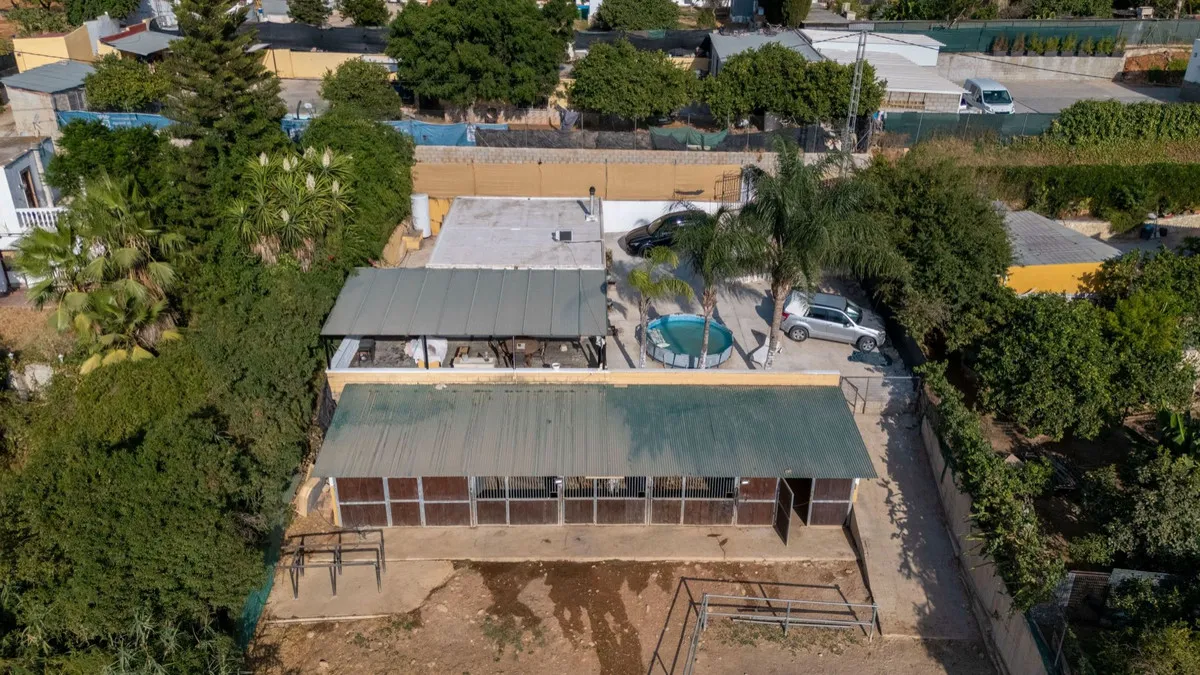 79fcd3d6-b41b-4b0c-a743-ea74809fc10c