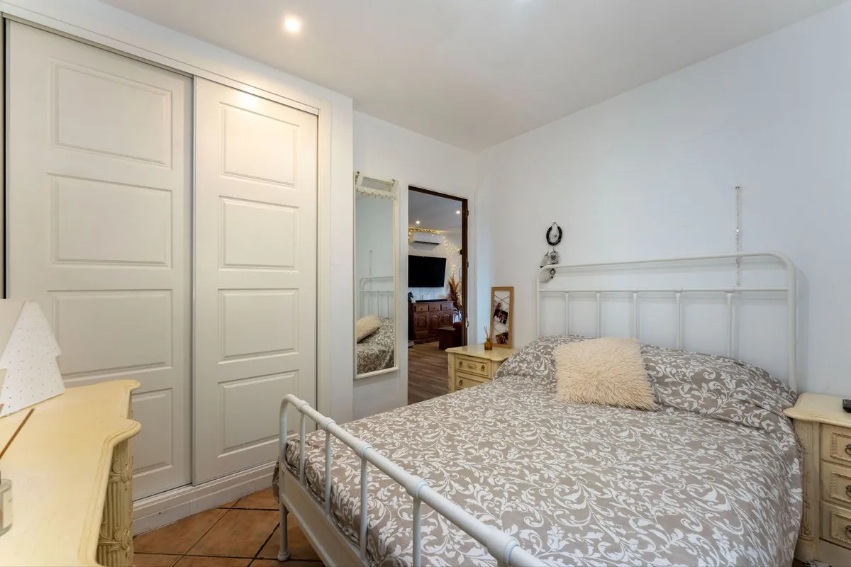 a4a5607e-2d56-43d4-ab54-aee9dc1bbaaf