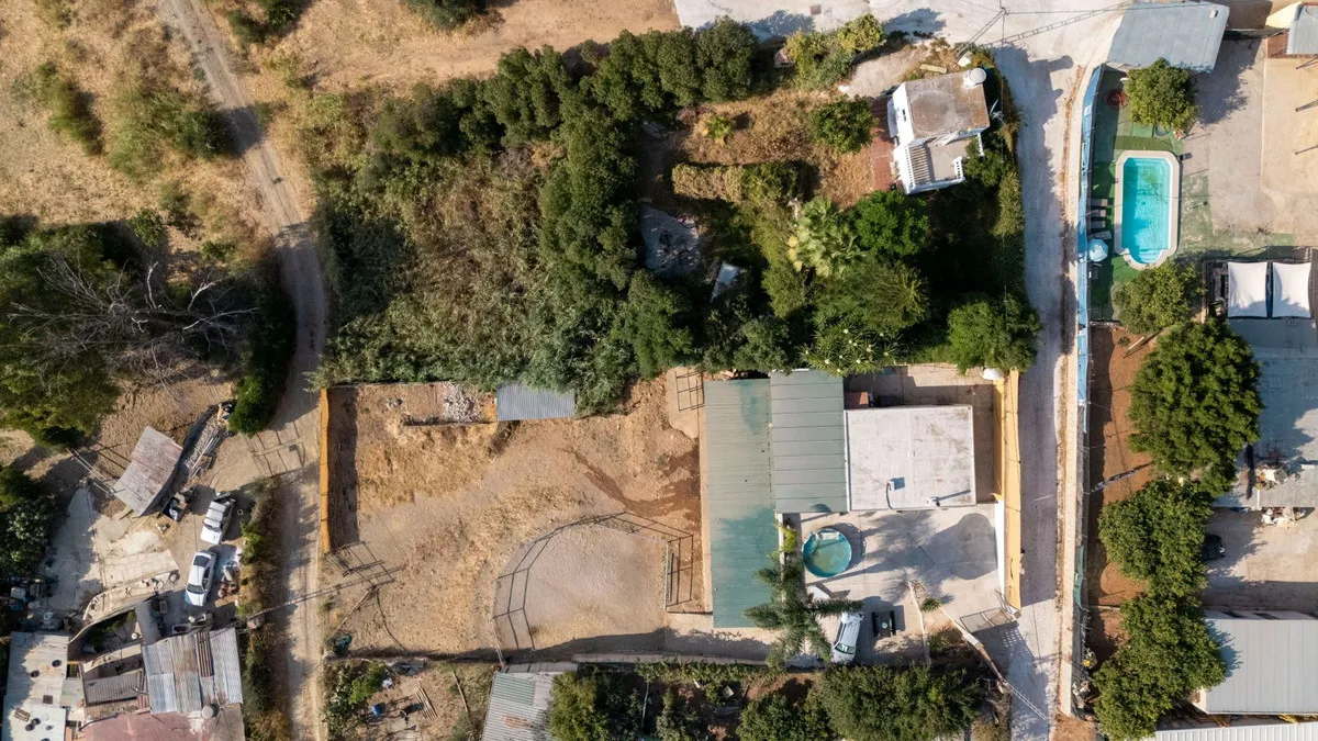 a85a00f1-4160-4f40-9703-2281660db9b5