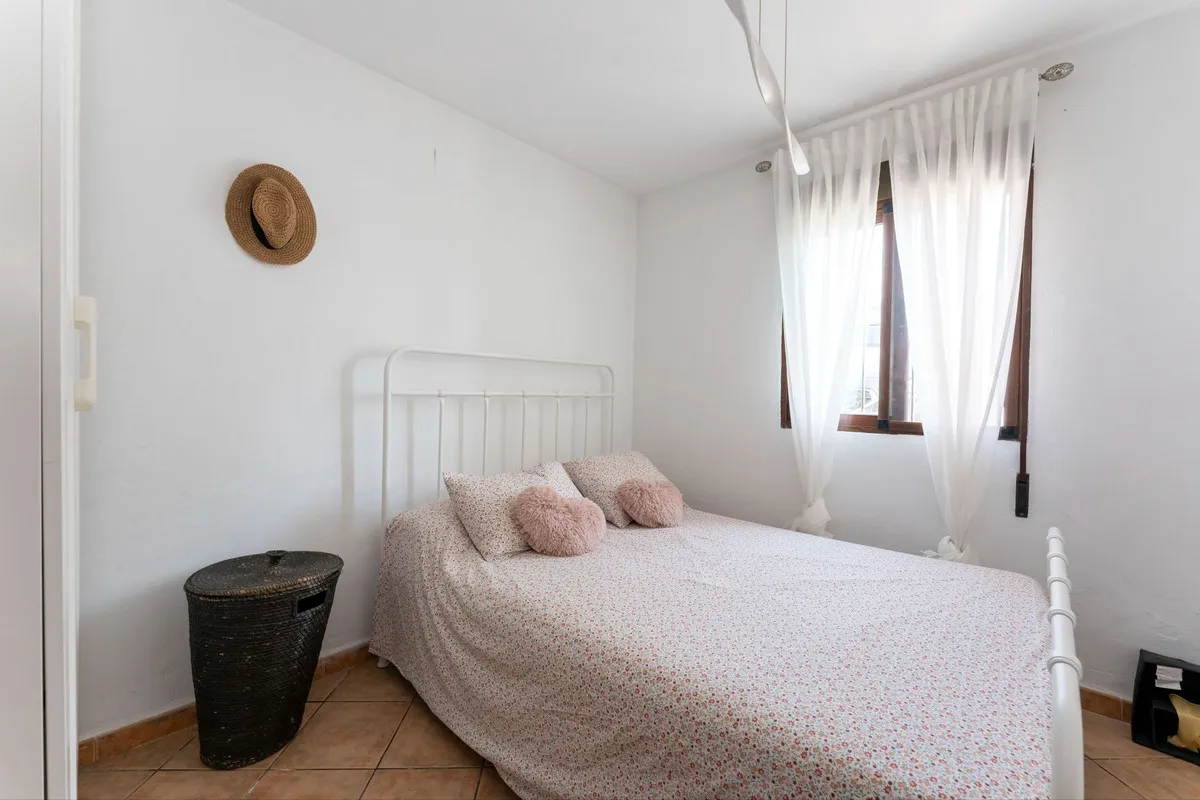 f4d709e4-08a6-4071-8ea1-80bfd517a70d