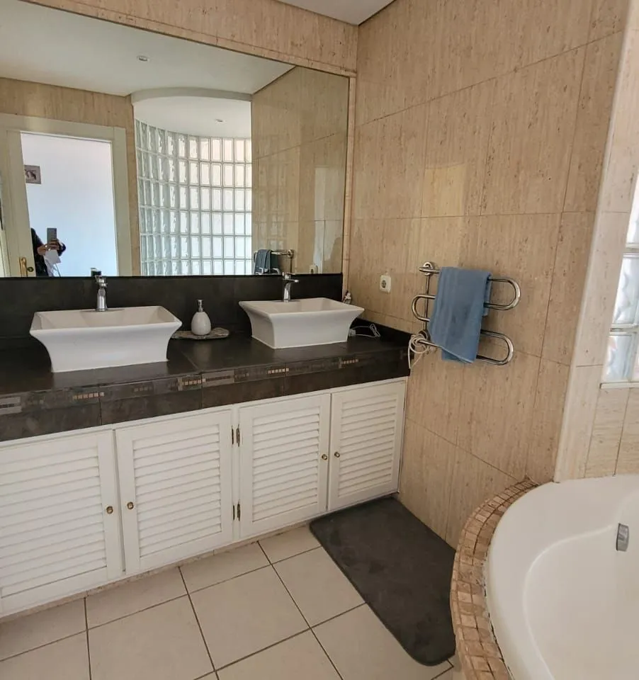 6052082a-566e-470a-8836-edf8ff1db74b