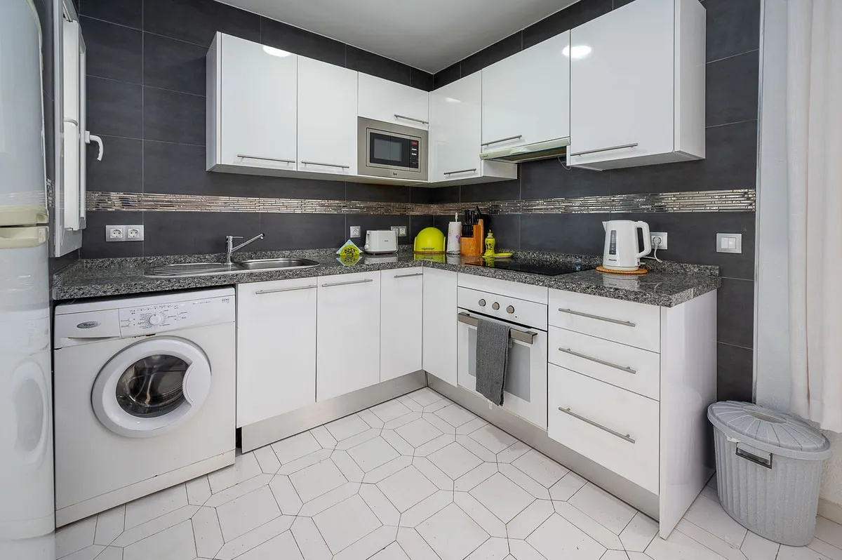 4a22b29c-53bb-40bb-9ad1-64c84a263dd1